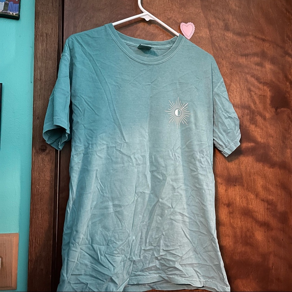 Nature Backs Tee